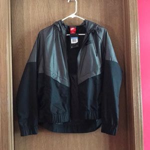 NEVER WORN!!! Nike windbreaker